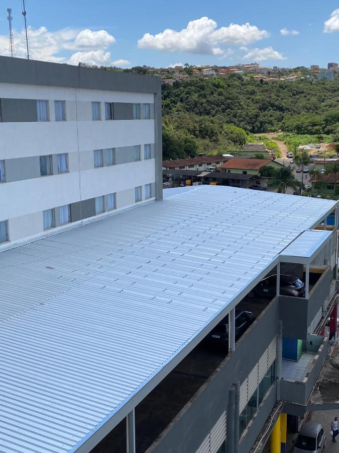 Hotel H2 Congonhas コンゴーニャス エクステリア 写真 A metal roof