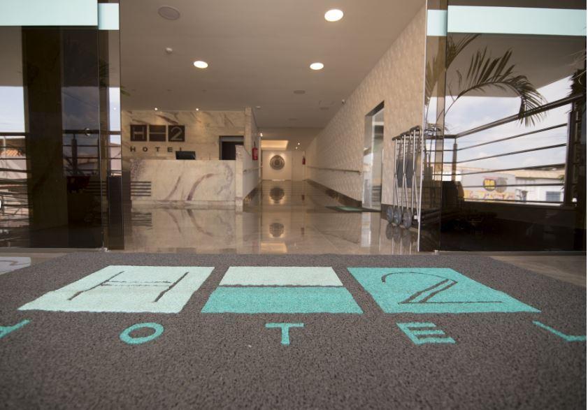 Hotel H2 Congonhas コンゴーニャス エクステリア 写真 Entrance to the hotel